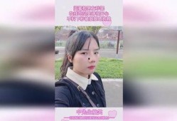 吃瓜闺蜜被喂狗粮视频播放,吃瓜群众笑翻天！