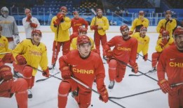 中国冰球队吃瓜视频播放,揭秘冰上运动背后的趣味瞬间