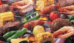 烧烤档烧水瓜怎么吃视频,清爽一夏，烧烤配水瓜，美味升级！