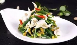 花妞吃山椒凤瓜视频,辣味十足，味蕾大满足！