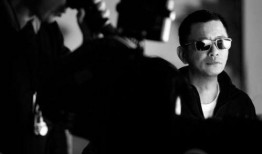 王家卫现场吃瓜事件视频,意外曝光导演的另一面