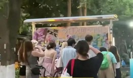 成都吃瓜事件今天新闻视频,揭秘网络热议背后的真相