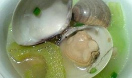 海南吃瓜放盐好吃吗视频,吃瓜放盐，别样风味体验