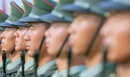 军人教练吃瓜视频播放,揭秘军营生活趣味瞬间