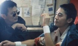 王家卫现场吃瓜事件视频,意外曝光导演的另一面