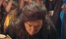 重生70年代吃瓜视频,吃瓜群众见证时代变迁