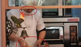 戴手套吃瓜视频,解锁夏日清凉新姿势！