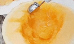 蜜瓜可以挖着吃吗视频,挖着吃的神奇体验