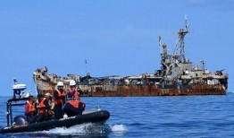 中国吃瓜船捡鱼事件视频,意外收获引发网络热议