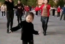 潍坊跳舞女生原视频吃瓜,揭秘网络热传背后的真相