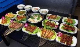 烧烤档烧水瓜怎么吃视频,清爽一夏，烧烤配水瓜，美味升级！